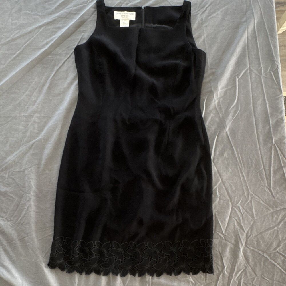 Jones New York Petite Sheath Dress Black Sleeveless Embroidery 6P cocktail